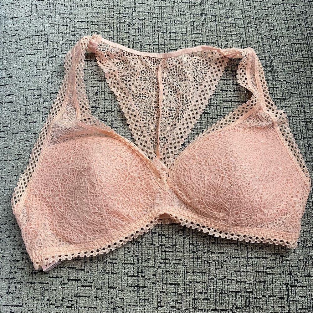 VS - Pink Lace Bra
